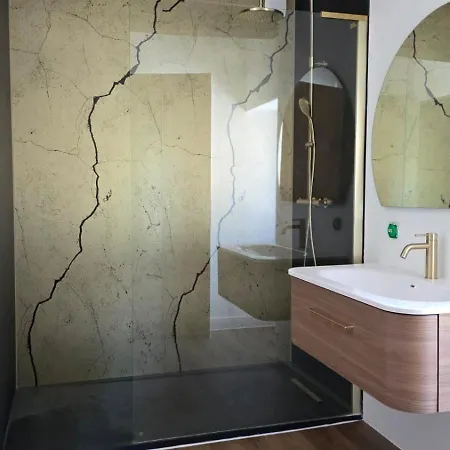 Ecrin D'exception Avec Jacuzzi Et Salon Cinema Penne-dʼAgenais
